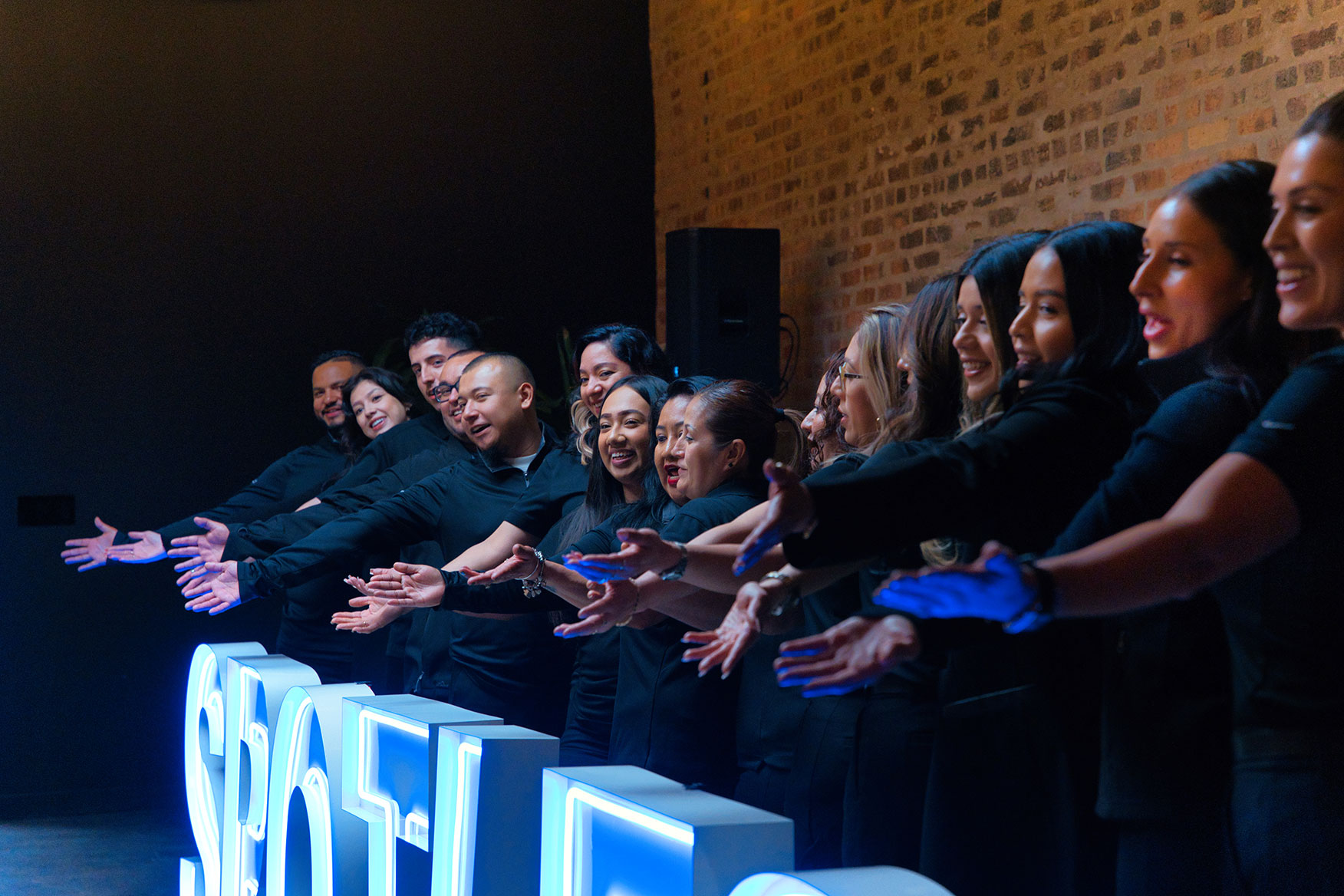 Team_bottom_Cleaning